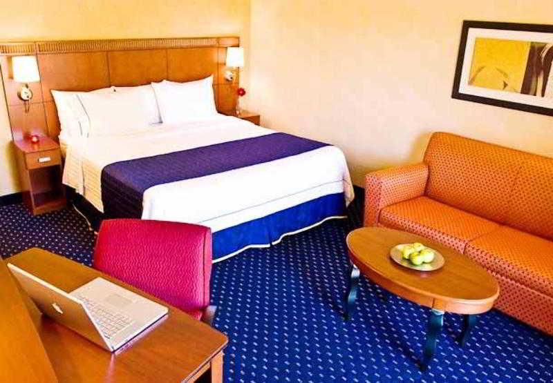 Courtyard Sacramento Rancho Cordova Hotel Room photo